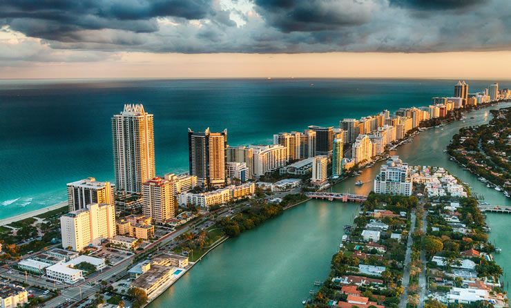 Explora Miami: Donde la Diversión se Funde con el Estilo